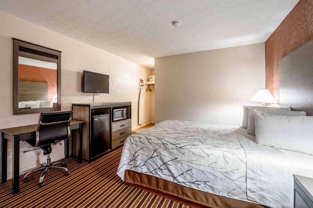 Americas Best Value Inn Heflin Exterior photo
